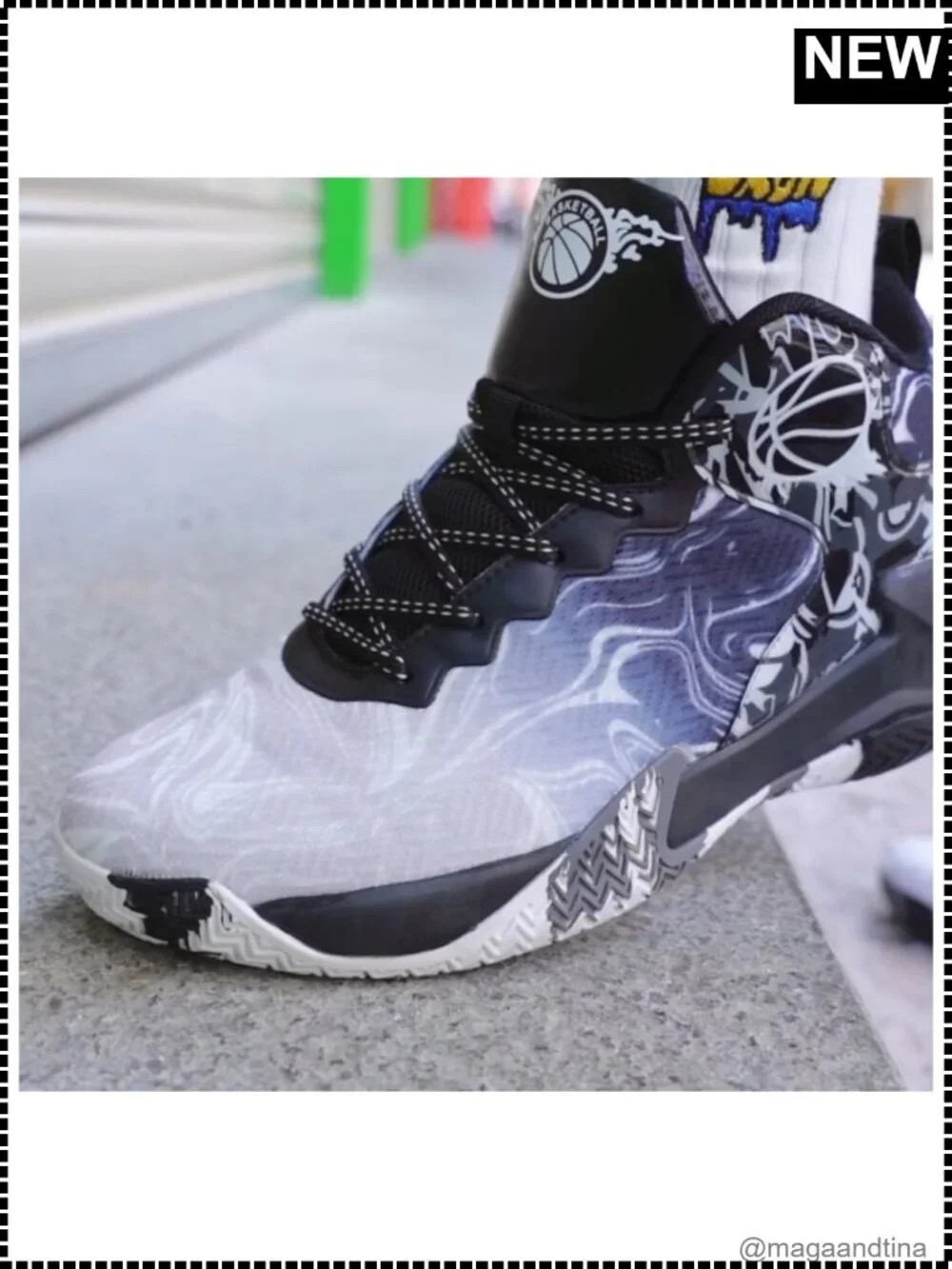 Men's Basketball Shoes Non-Slip Lightweight Breathable Sneakers Cushioning
